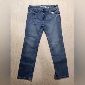 Wrangler Straight Leg Medium Wash Blue Jeans Womens Size 13×30